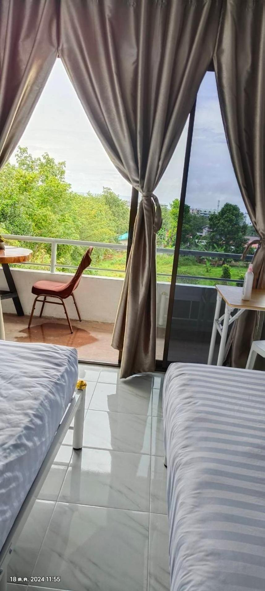 Batikseafood Airport & Room Ban Bo Sai Klang Room photo