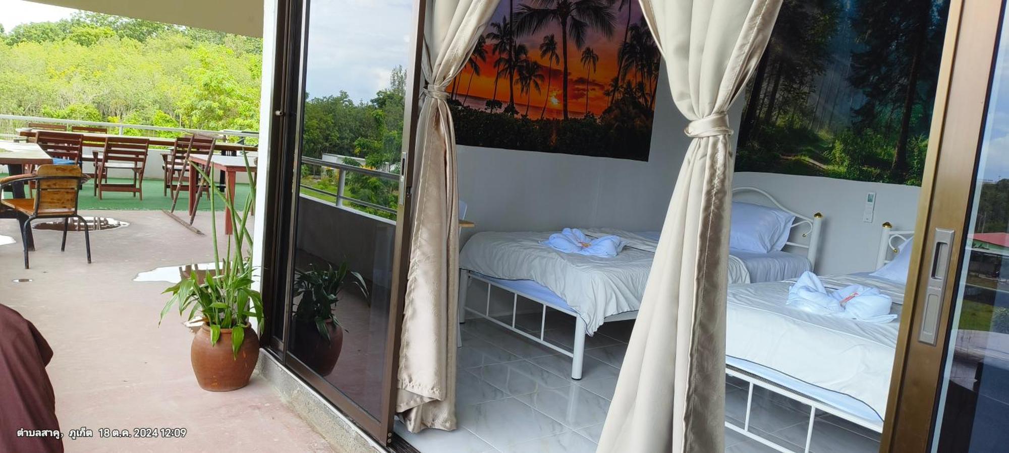 Batikseafood Airport & Room Ban Bo Sai Klang Exterior photo